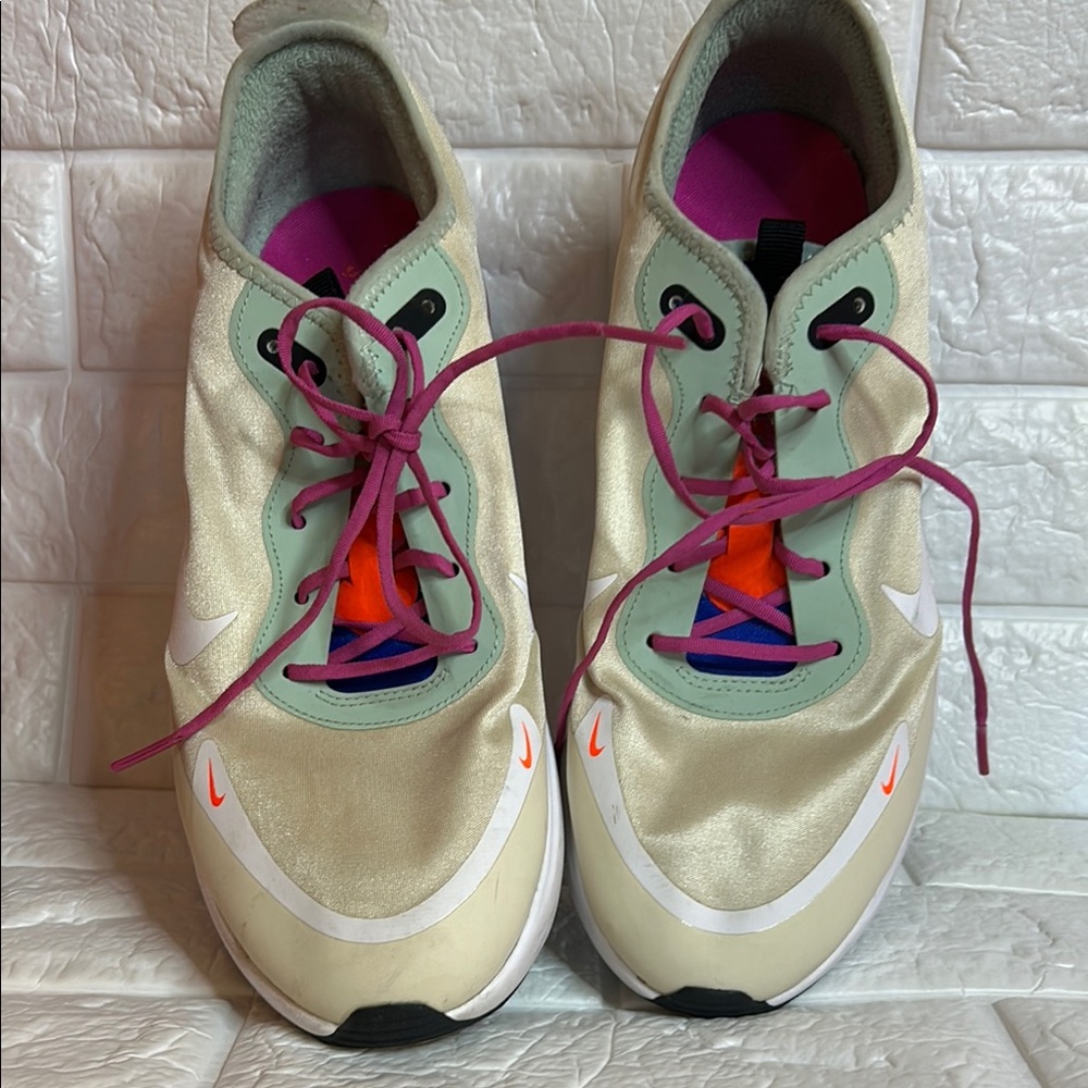 Nike Women's Cream and Pink Athletic Shoes